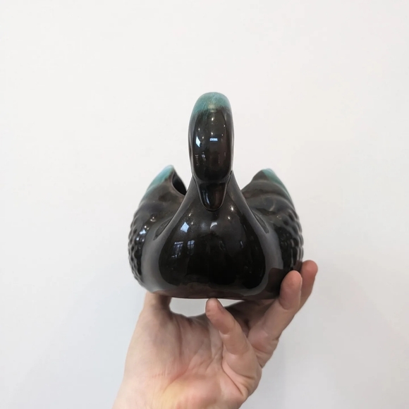 Swan planter - Picture 4 of 5